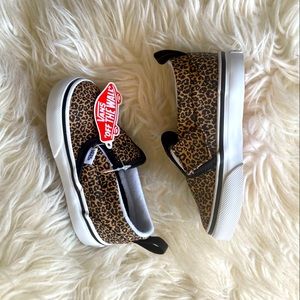NIB Vans Classic Slip-On Leopard Print Sneakers